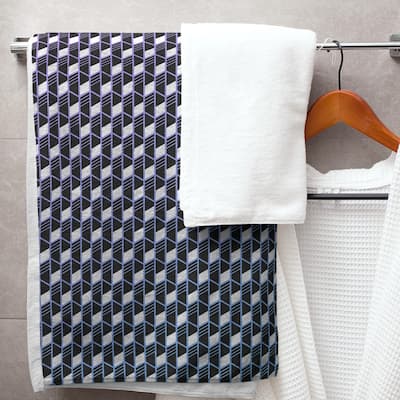 Ombre Geometric Stripes Bath Towel - 30 x 60