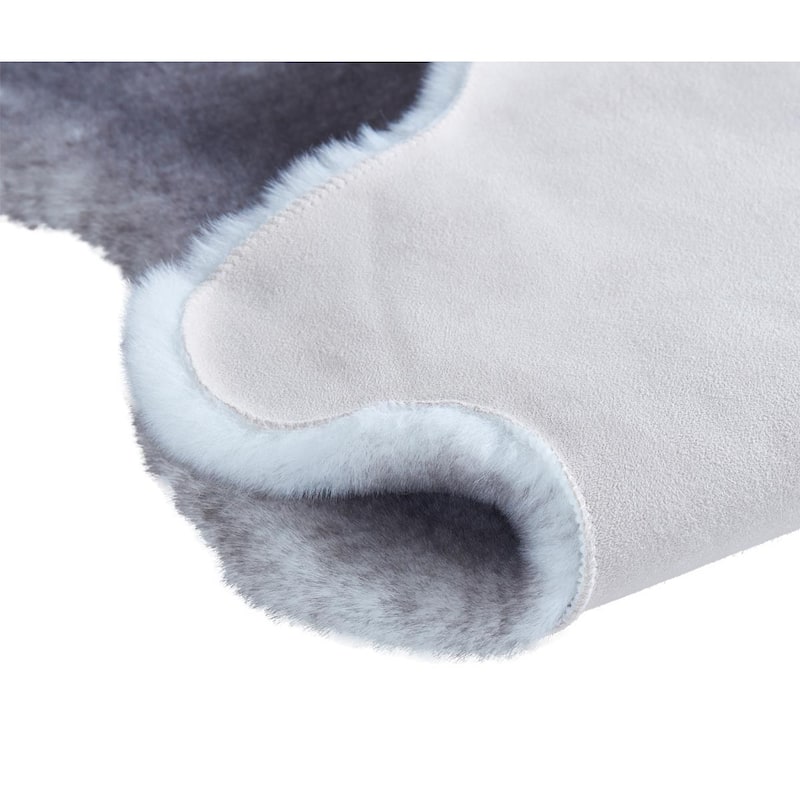 Amore Shag Animal Shaped Area Rug - 5' x 7' - 5' X 7'