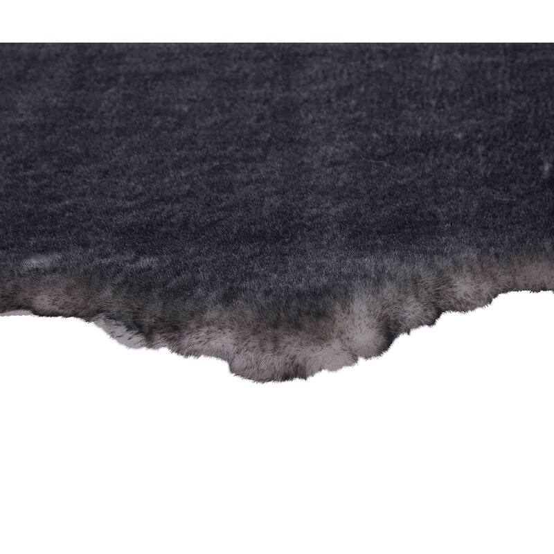 Amore Shag Animal Shaped Area Rug - 5' x 7' - 5' X 7'