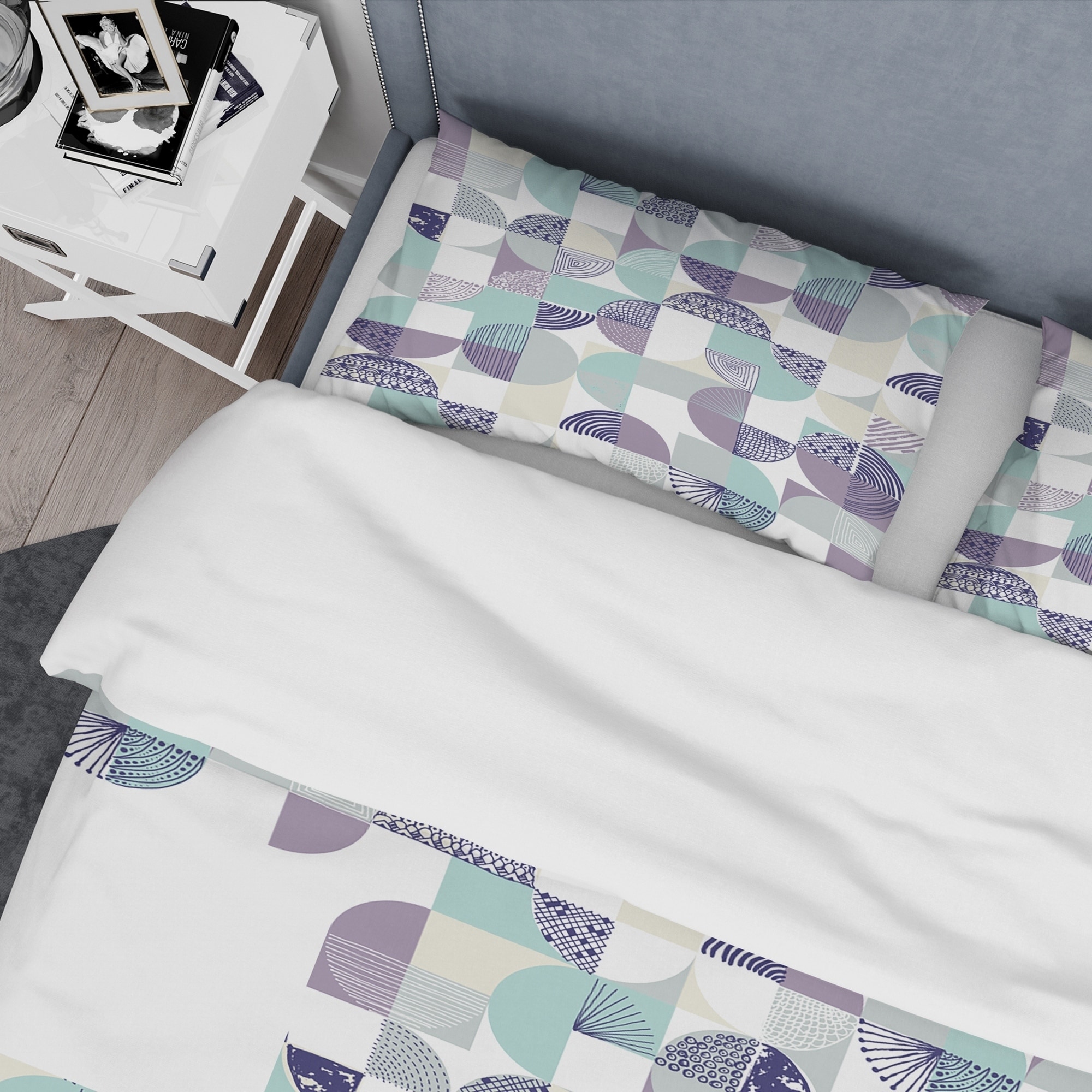 Designart 'Retro Geometric Design IV' Mid-Century Duvet - Picture 10 of 10