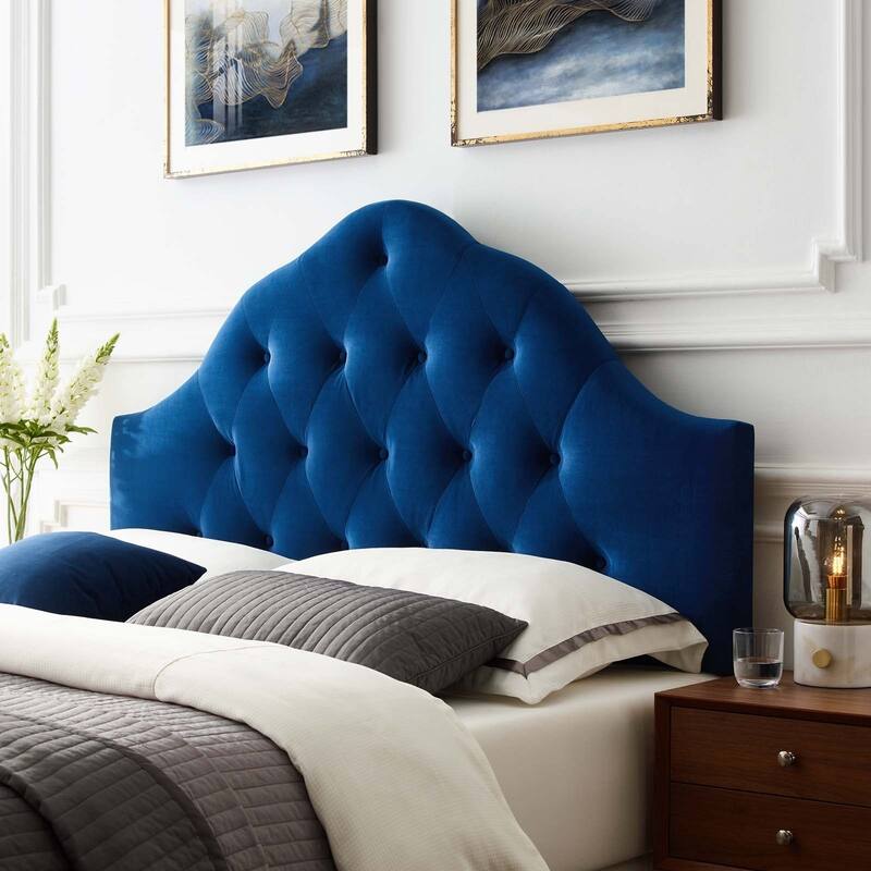 Carson Carrington Labbsand Twin Diamond Tufted Velvet Headboard