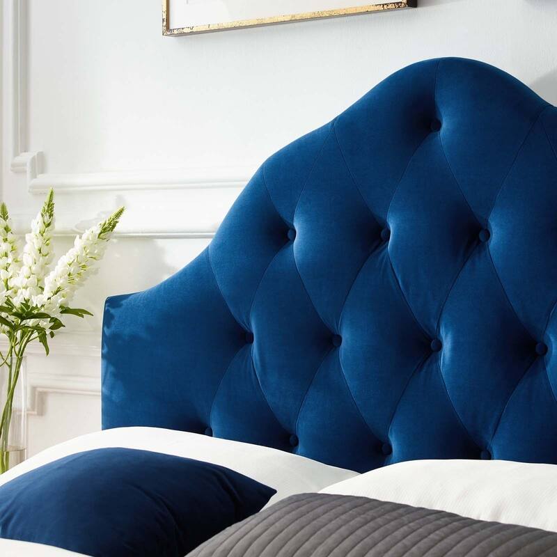 Carson Carrington Labbsand Twin Diamond Tufted Velvet Headboard