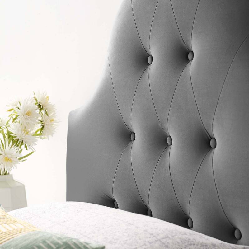 Carson Carrington Labbsand Twin Diamond Tufted Velvet Headboard