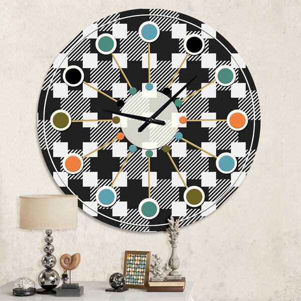 Designart 'Geometric Monochrome Pattern II' Mid-Century wall clock