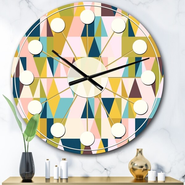 Designart 'Triangular Retro Design I' Mid-Century wall clock