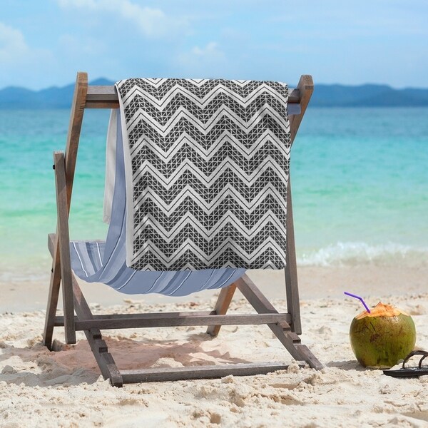 Reverse Classic Hand Drawn Chevrons Beach Towel - 36 x 72