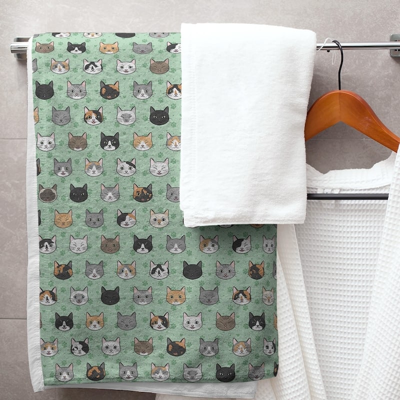 Porch & Den Alecia Kitty Cat Pattern Bath Towel - 30 x 60 - Microfiber - Green