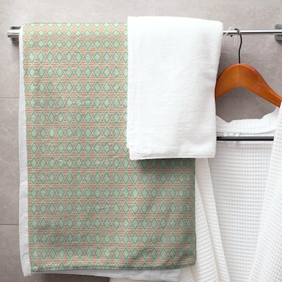 Full Color Geometric Diamonds Bath Towel - 30 x 60