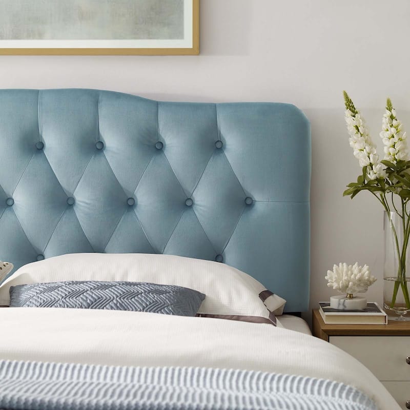 Carson Carrington Labbetorp Full Diamond Tufted Velvet Headboard