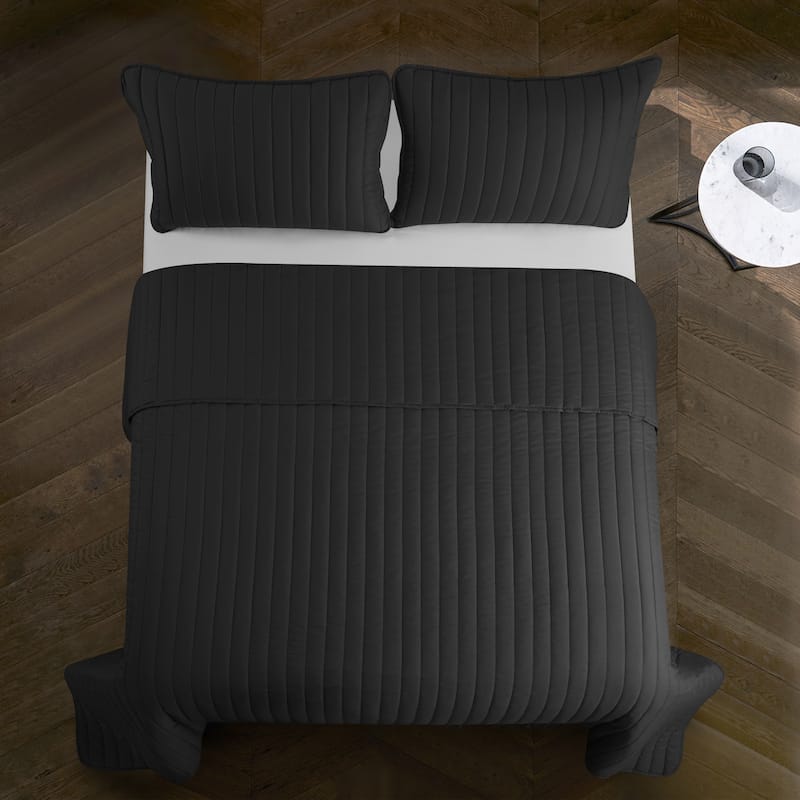 Rita Solid Reversible Quilt Set