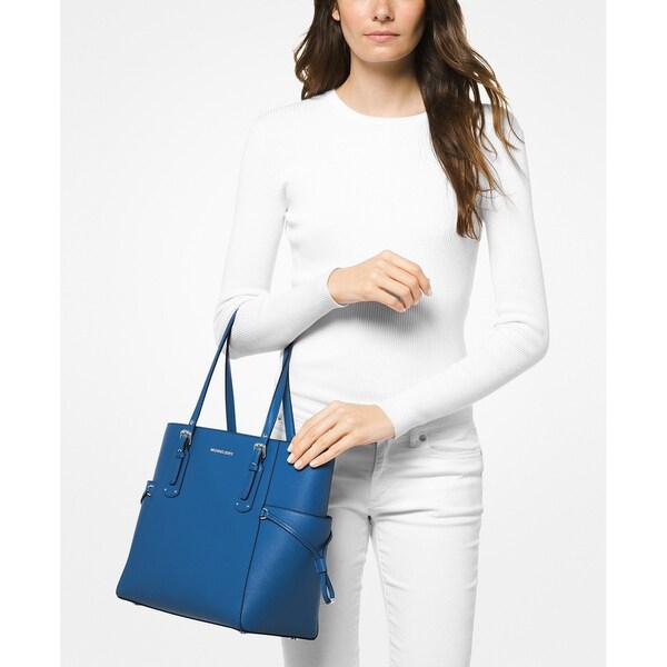 michael kors voyager blue