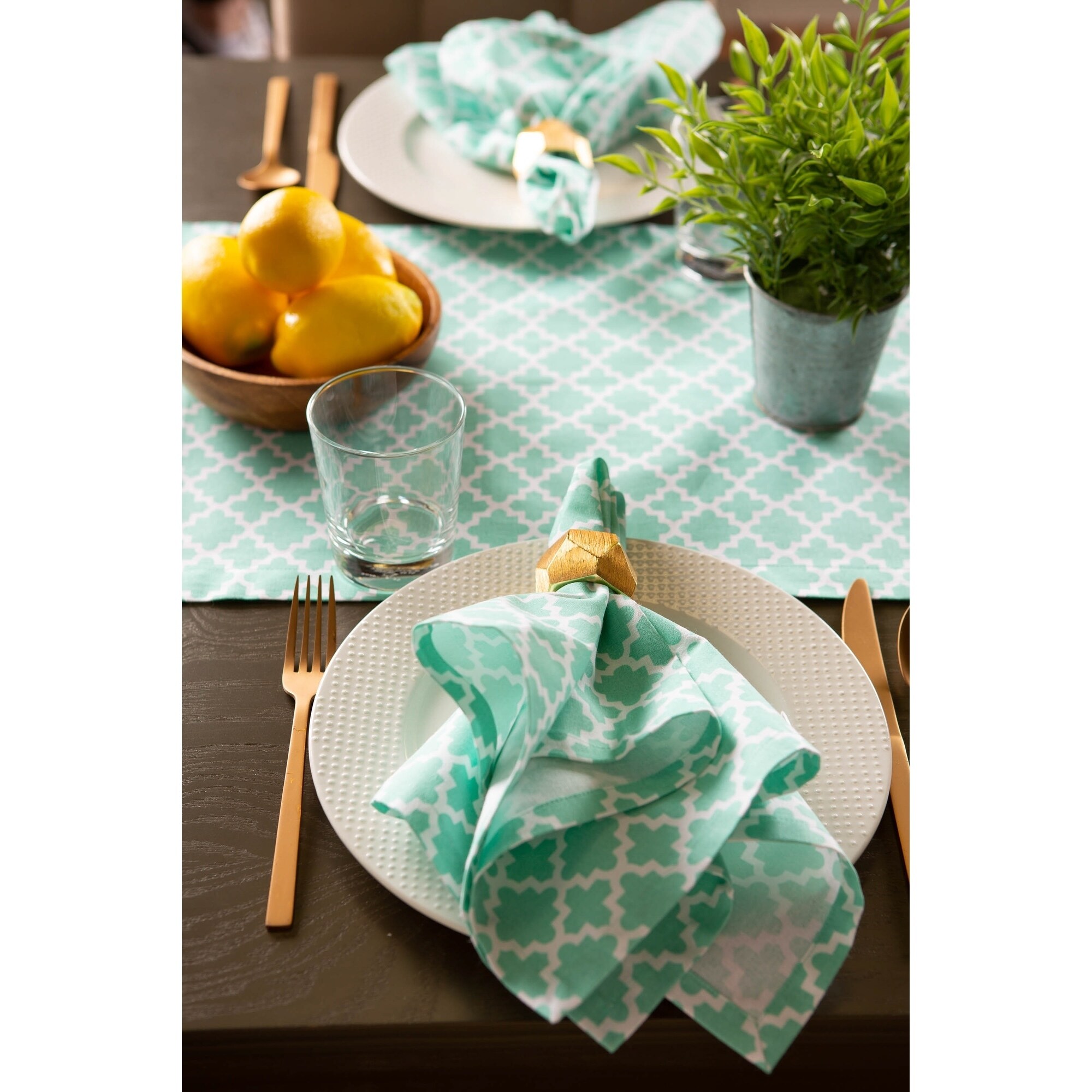 DII Lattice Table Topper