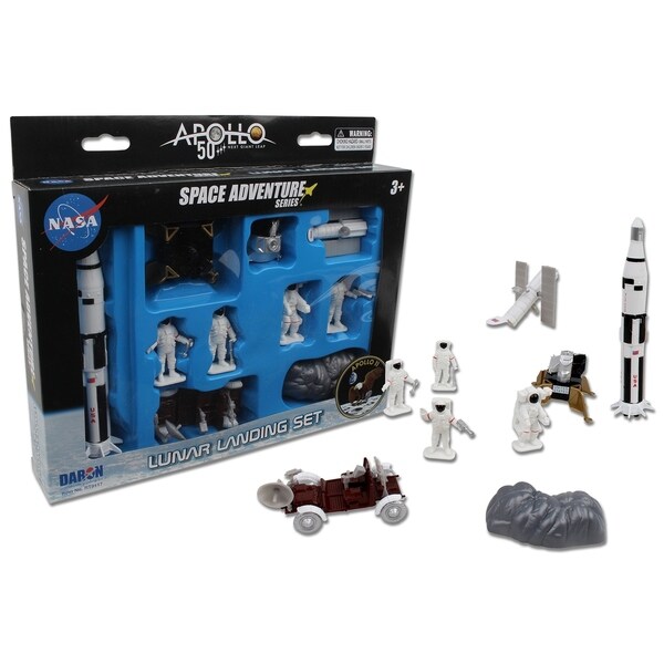 daron space adventure saturn v rocket model playset
