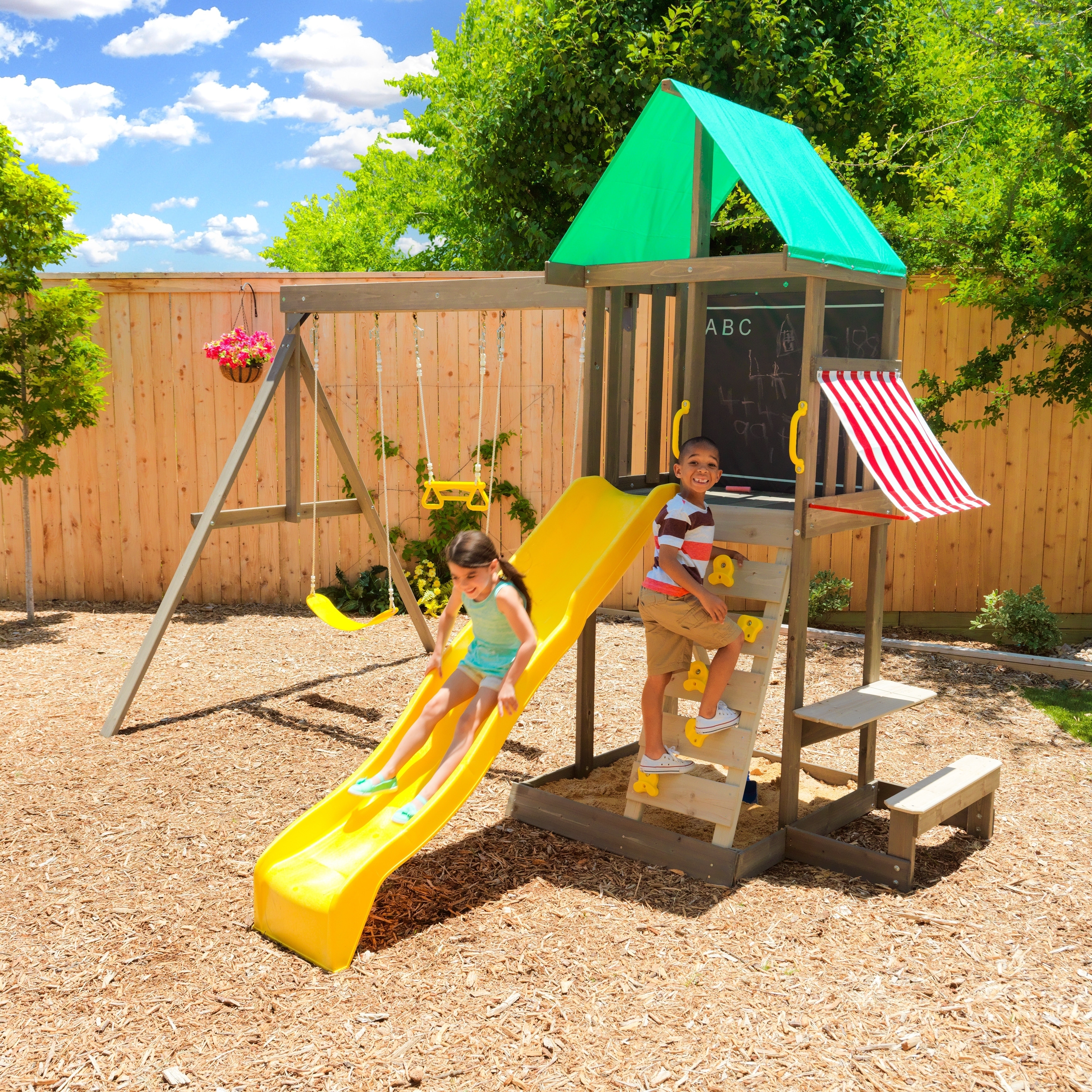 Kidkraft newport meadow playset on sale