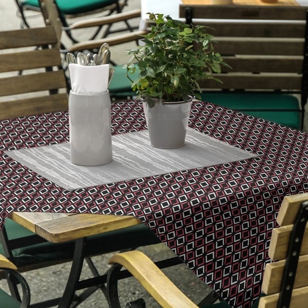 Classic Arrow Diamonds Square Tablecloth - 58 x 58