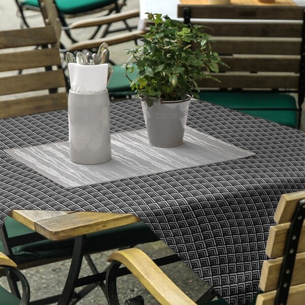 Reverse Geometric Ombre Pattern Square Tablecloth - 58 x 58
