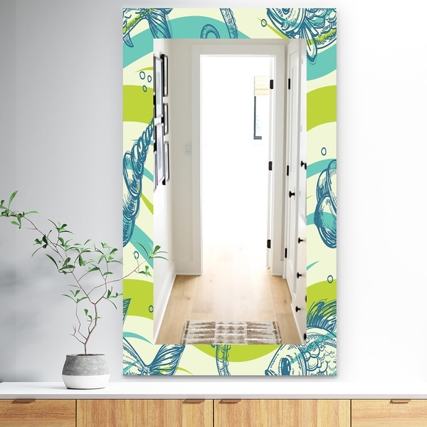 Designart 'Costal Creatures 15' Traditional Mirror - Wall Mirror - Green