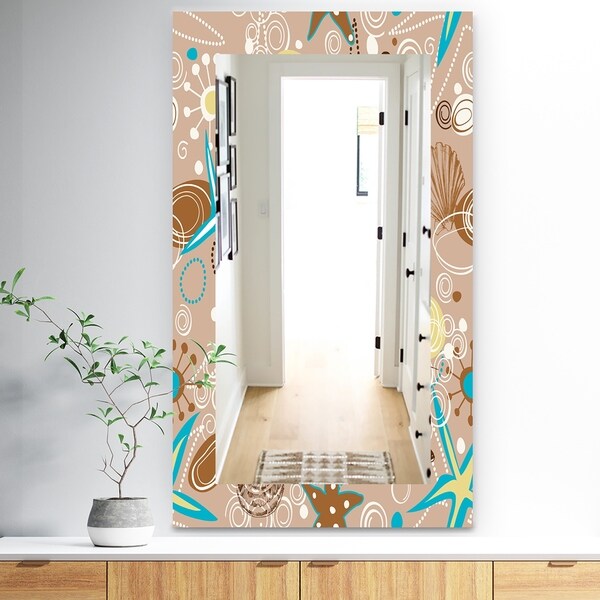 Designart 'Costal Creatures 18' Traditional Mirror - Wall Mirror - Brown