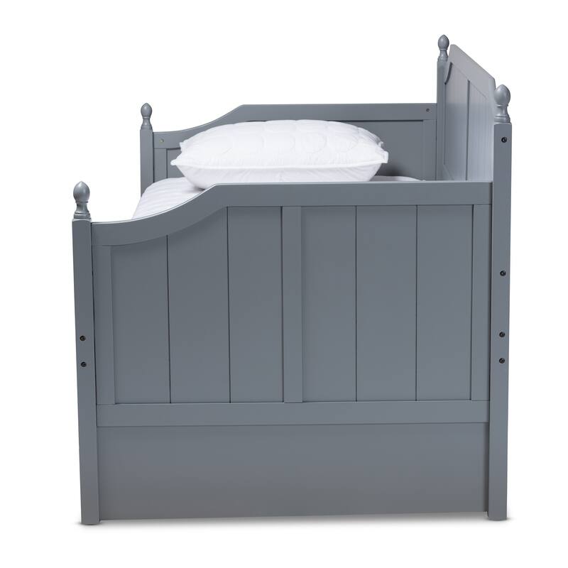 Cottage Farmhouse Daybed with Trundle