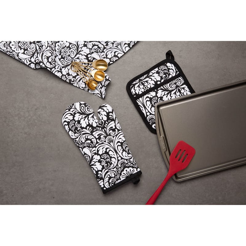 DII Damask Oven Mitt & Potholder Set