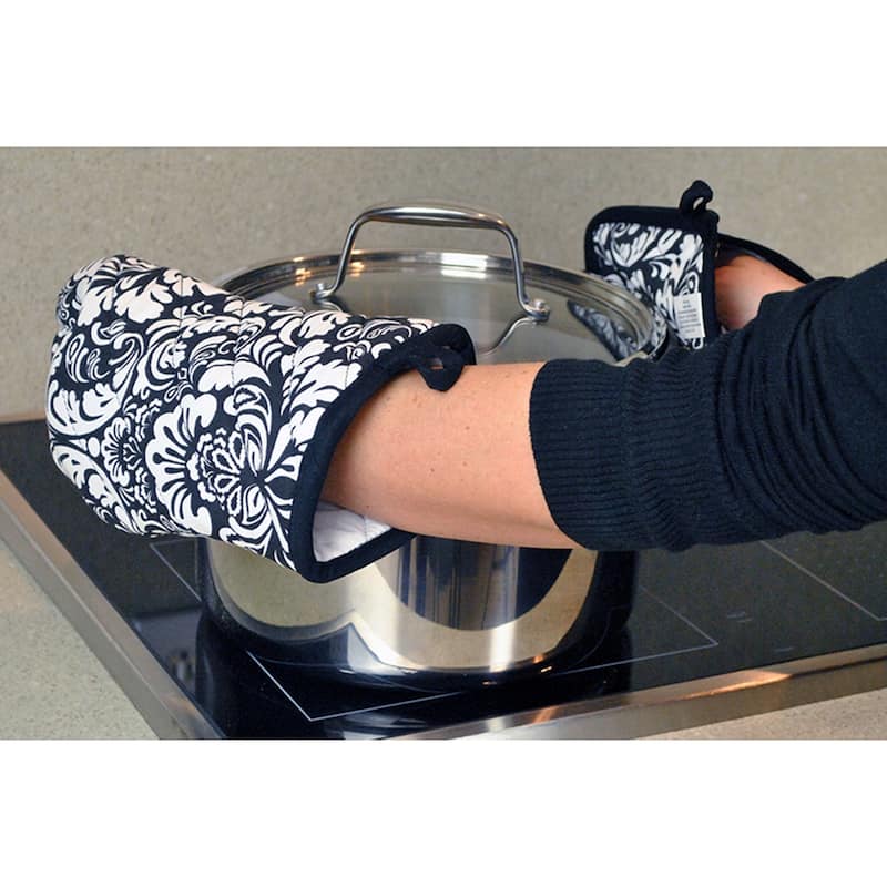 DII Damask Oven Mitt & Potholder Set