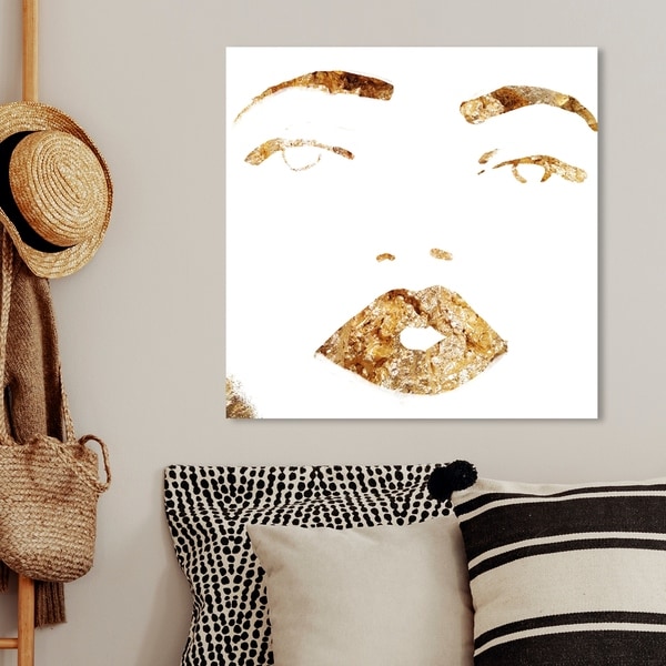 Oliver Gal 'Mimi Bella' Fashion and Glam Wall Art Canvas Print