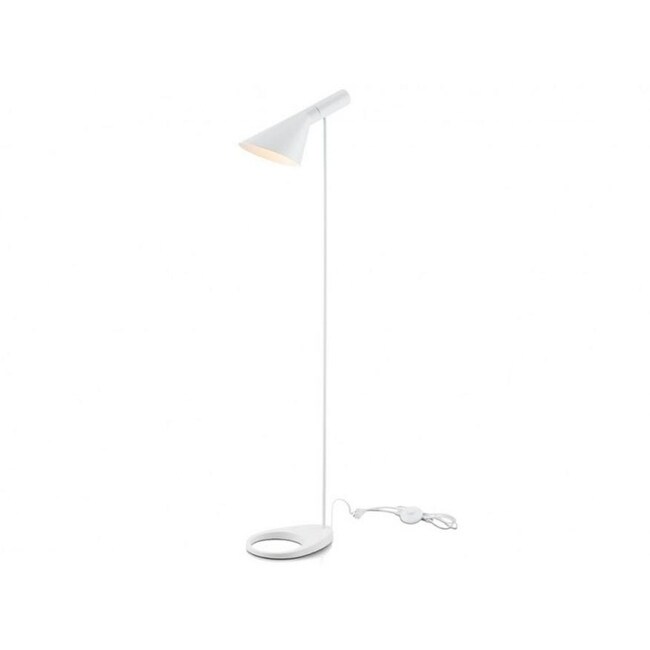 arne jacobsen lamp