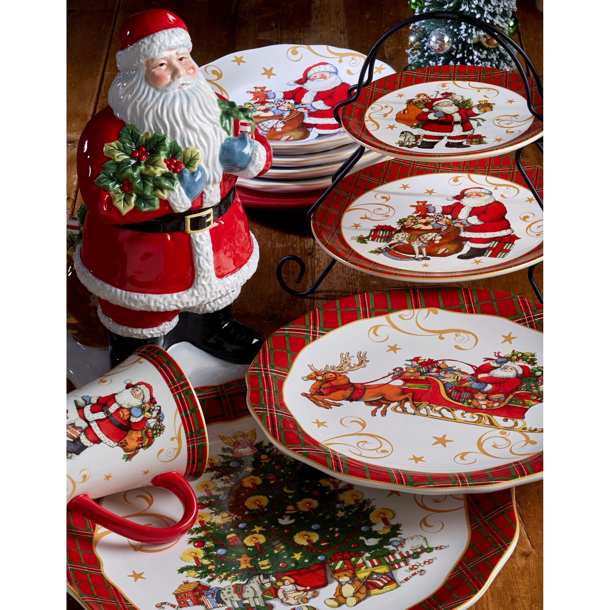 https://ak1.ostkcdn.com/images/products/28639208/Certified-International-Vintage-Santa-3-D-Cookie-Jar-f103fbc8-d5de-4da6-81a5-779f95bfd5cf.jpg