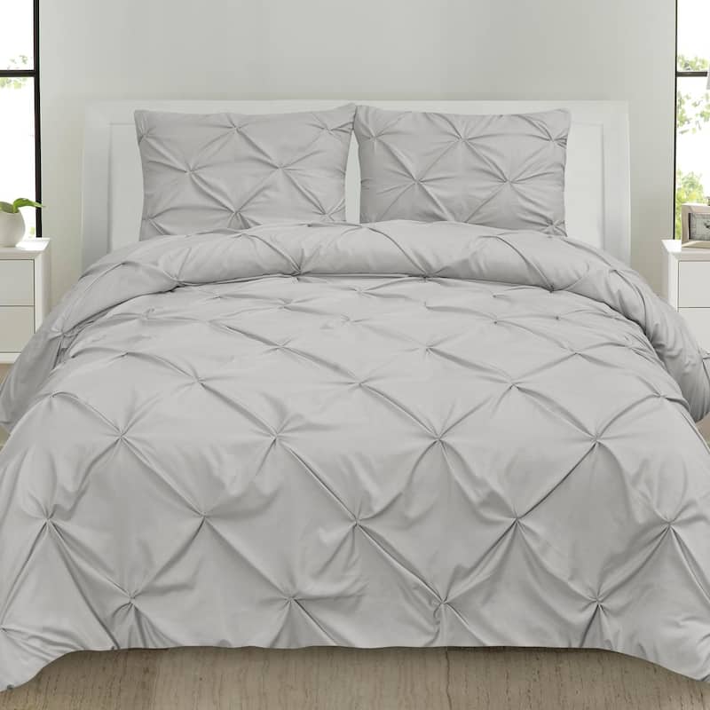 Porch & Den Chinook Pinch Pleat 4-piece Duvet Cover and Insert Set - Silver - Queen
