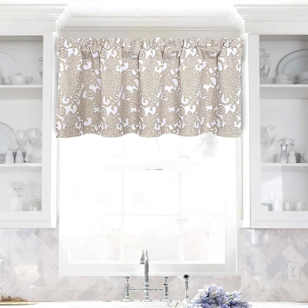 Porch & Den Fircrest Blooming Dahlia Room Darkening Thermal Window Valance - 52 x 18