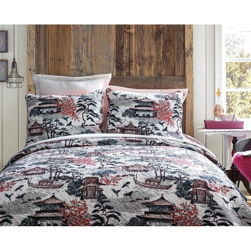 3 Piece Vintage Tokyo Motif Quilt Set by HULALA HOME