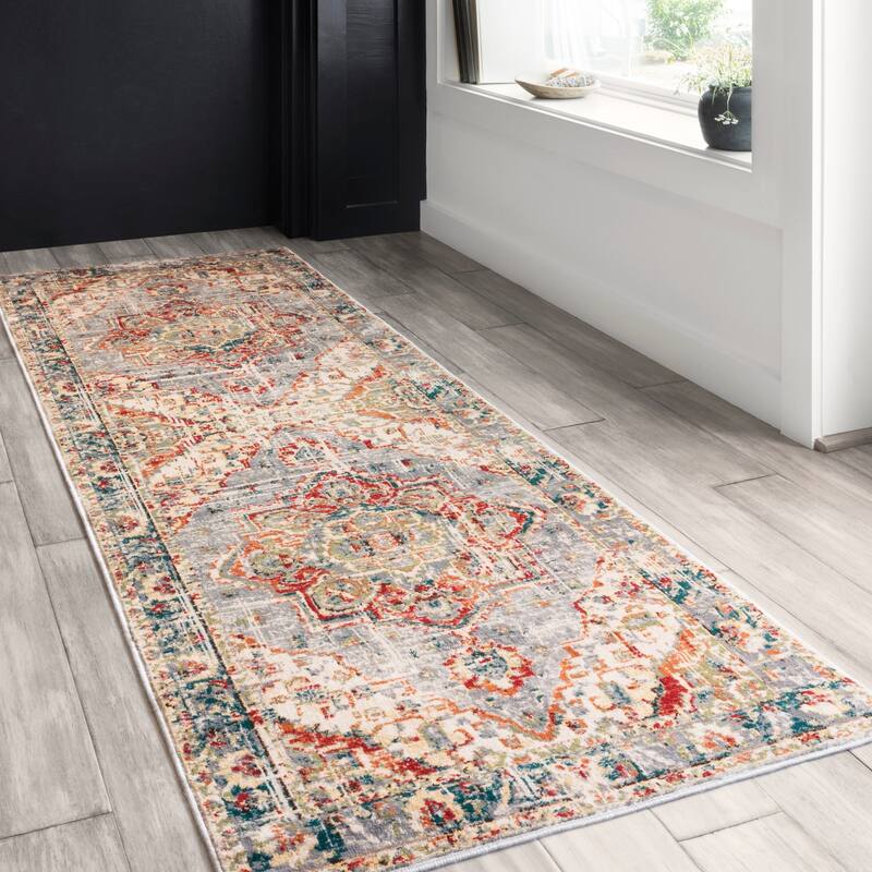 Alexander Home Karla Traditional Area Rug