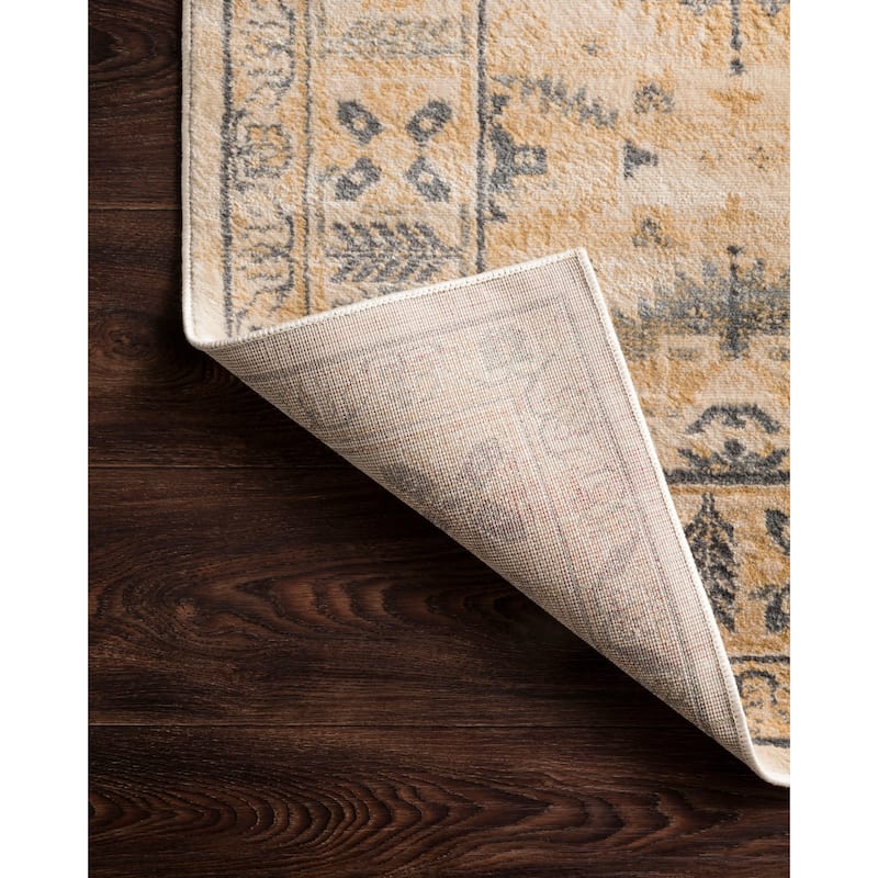 Alexander Home Karla Traditional Area Rug