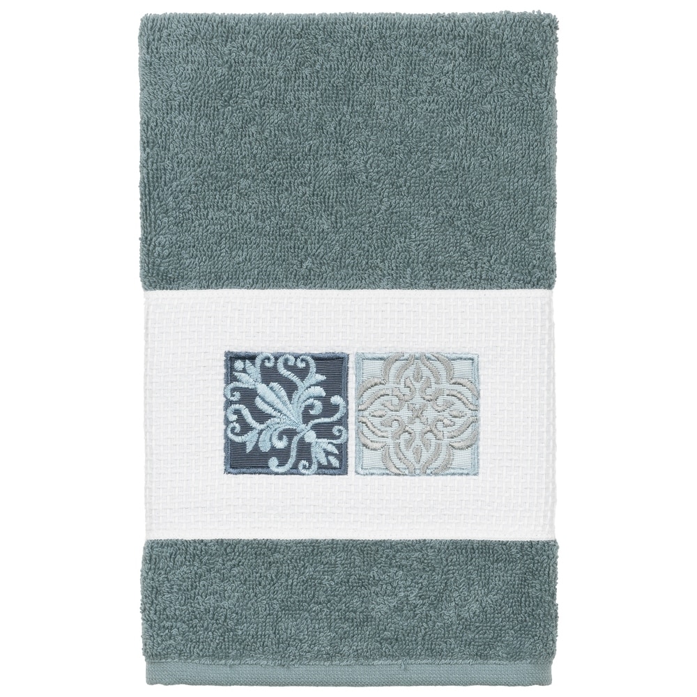 https://ak1.ostkcdn.com/images/products/28728151/Authentic-Hotel-and-Spa-100-Turkish-Cotton-Vivian-Embellished-Hand-Towel-061ee11a-86b9-4f51-974b-3c89586f6404_1000.jpg