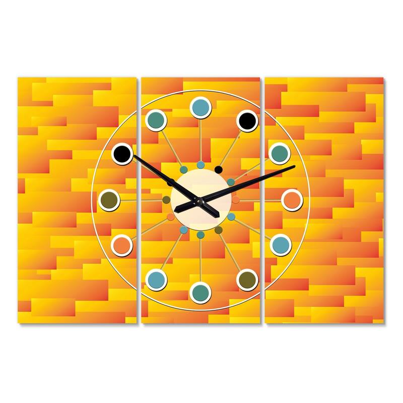 Designart 'Retro Square Design VIII' Oversized MidCentury wall clock
