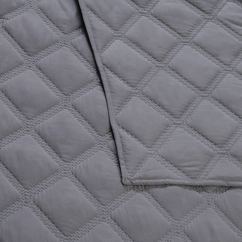Porch & Den McKinney Diamond Puff Quilt Set