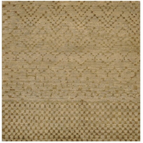 Handmade Tibetan Wool Rug (India) - 2' x 2'. Opens flyout.
