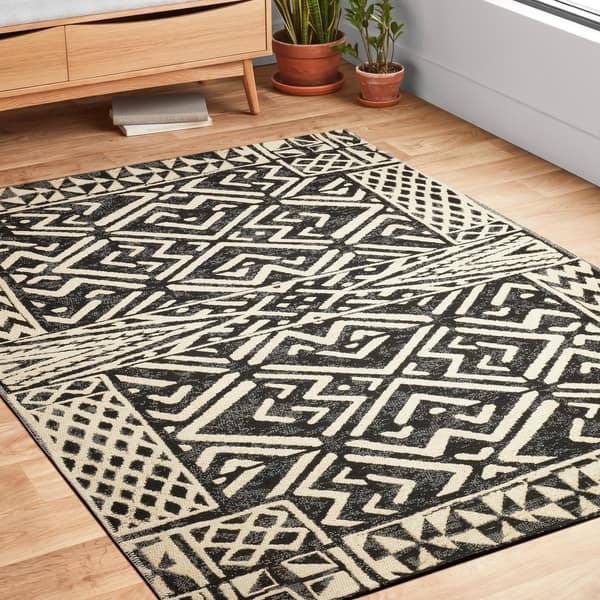 Alexander Home Armanda Modern Tribal Inspired Indoor/ Outdoor Area Rug