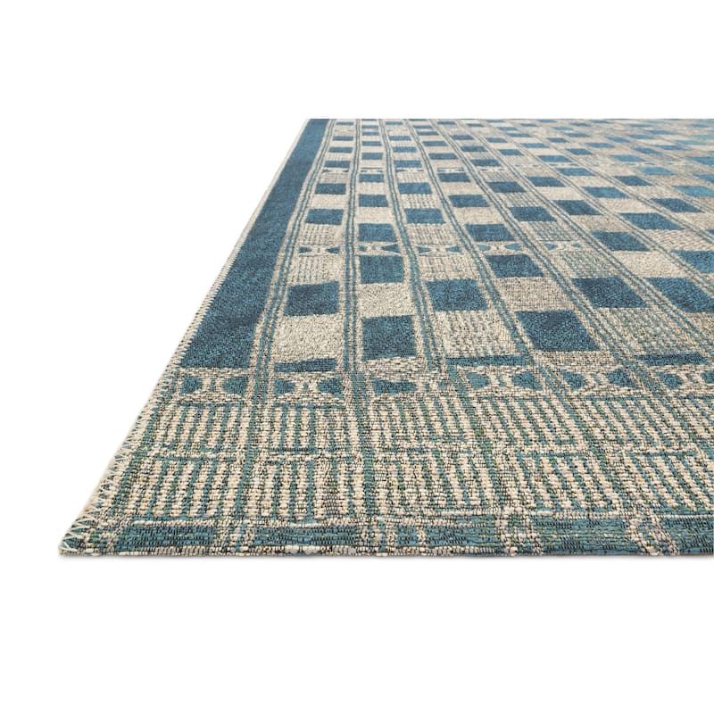 Alexander Home Armanda Modern Checkered Indoor/ Outdoor Area Rug