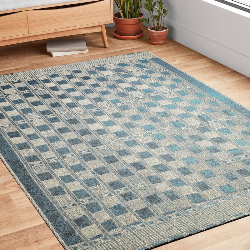 Alexander Home Armanda Modern Checkered Indoor/ Outdoor Area Rug