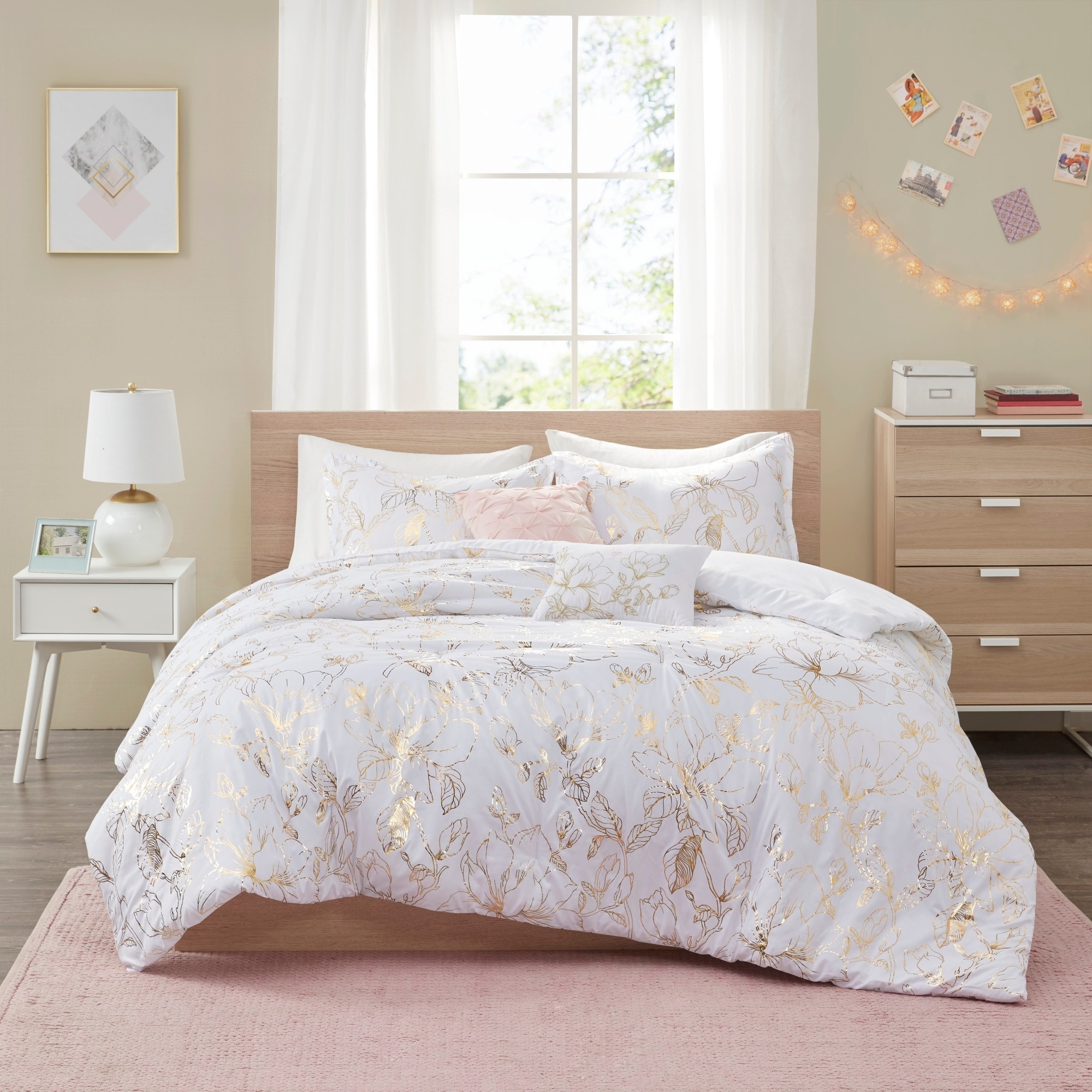 Shop Intelligent Design Jennifer Gold Metallic Printed Floral