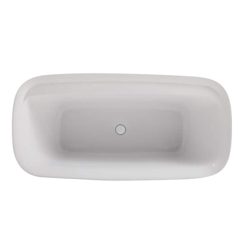 Soaking bathtub in glossy white