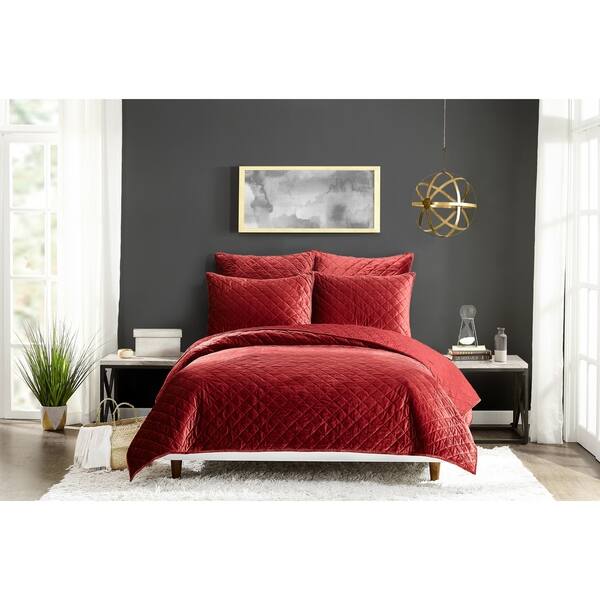 Shop Gracewood Hollow Gilvarry Red Velvet Quilt Set Free