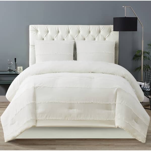 Shop Christian Siriano Ny Kristen 3 Piece Comforter Set On Sale
