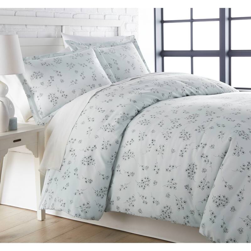 Vilano Ultra-Soft Sweet Florals 3-piece Duvet Cover and Sham Set - Ballard Blue - Full - Queen