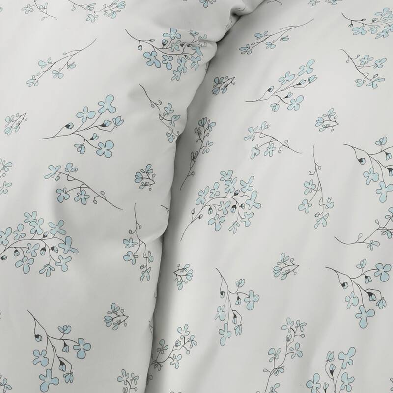 Vilano Ultra-Soft Sweet Florals 3-piece Duvet Cover and Sham Set