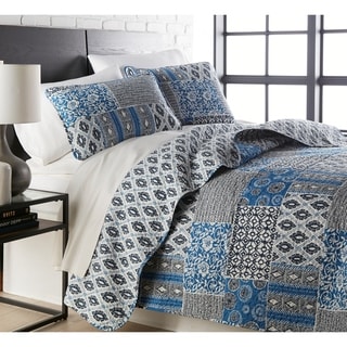 Global Patchwork Ultra Soft Reversible 3-piece Quilt Set - Bed Bath ...