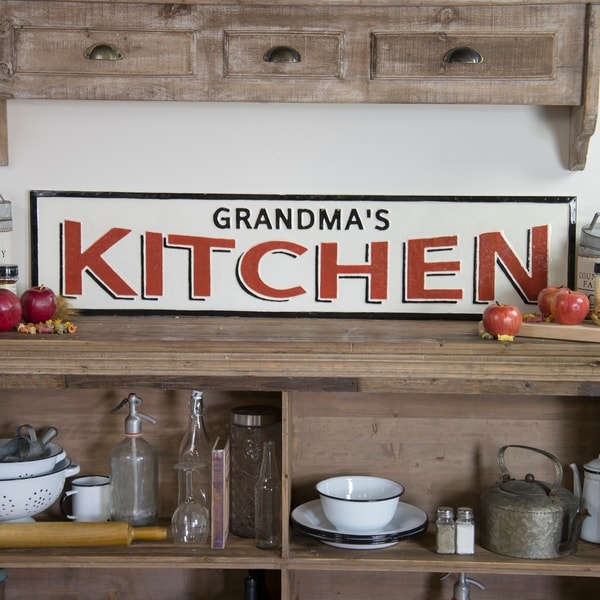Metal sign "Grandma's Kitchen"