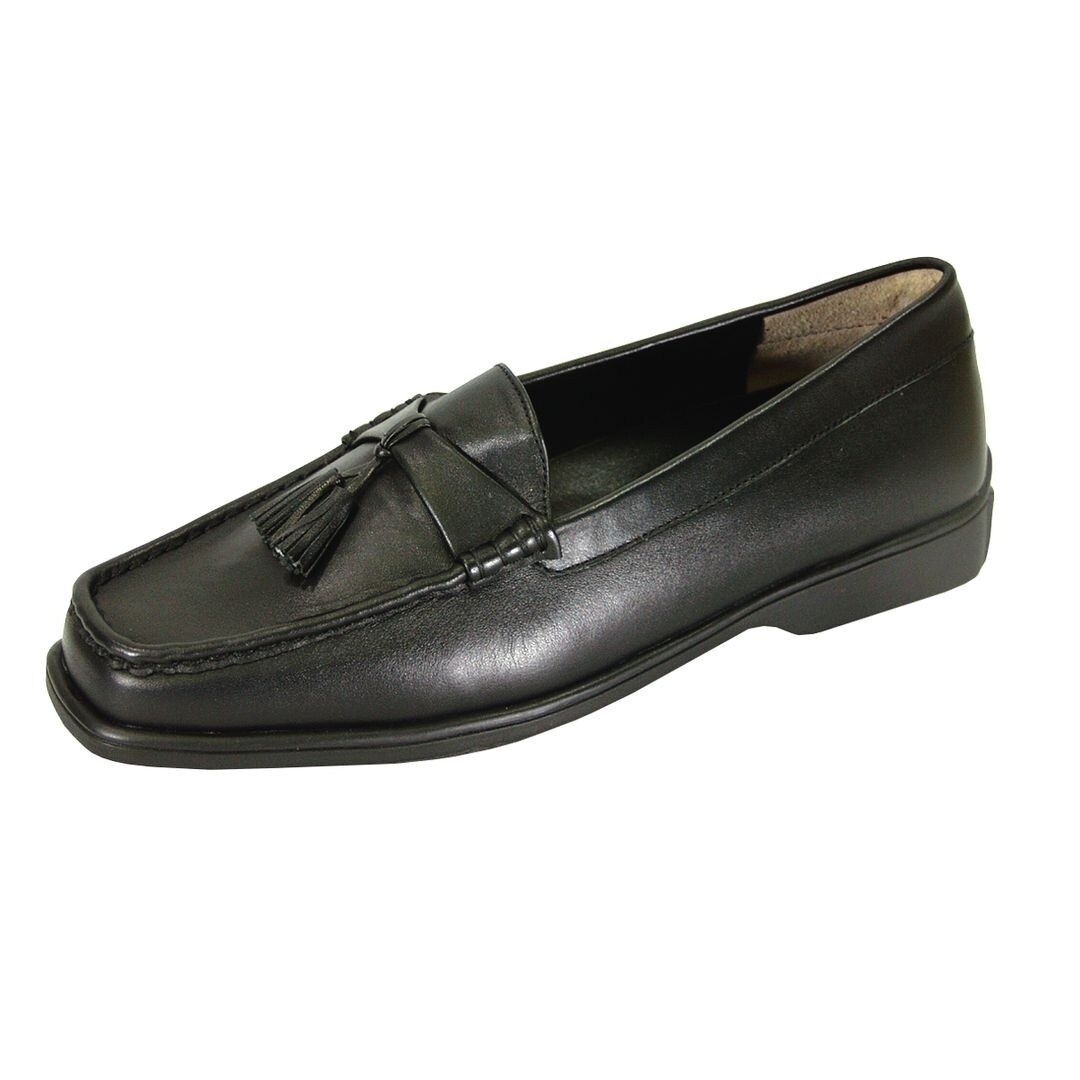 extra wide width womens moccasins