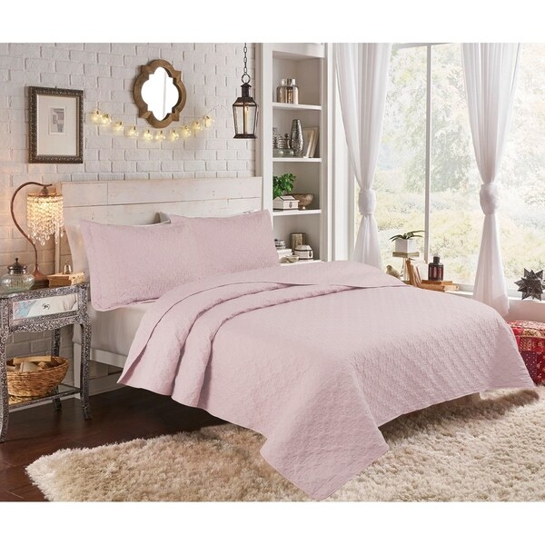 Mari&Mac- Eve 3 pcs Quilt Set. Opens flyout.